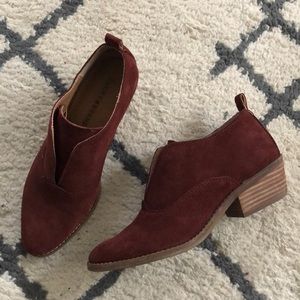 Lucky Brand maroon suede booties